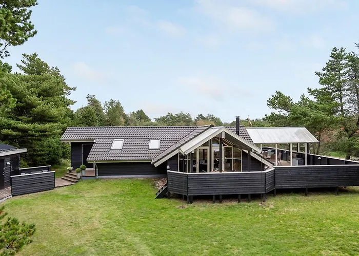 Medard - 2km From The Sea By Interhome