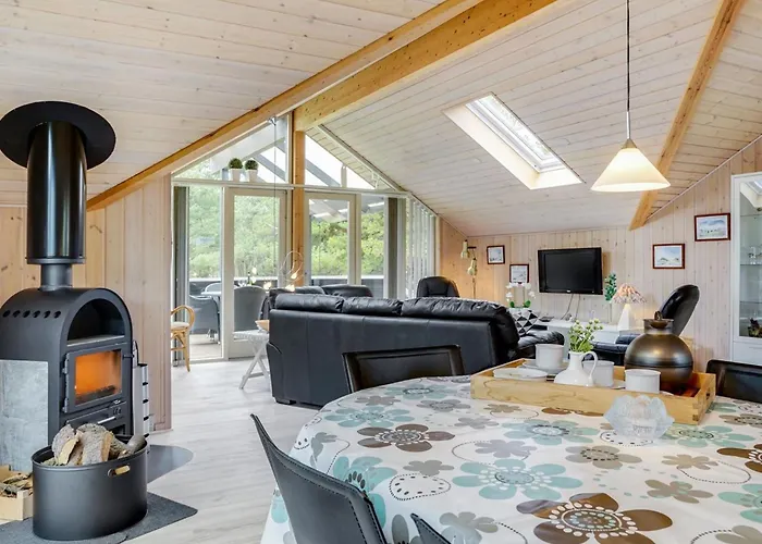 Prázdninový dům Medard - 2km From The Sea By Interhome